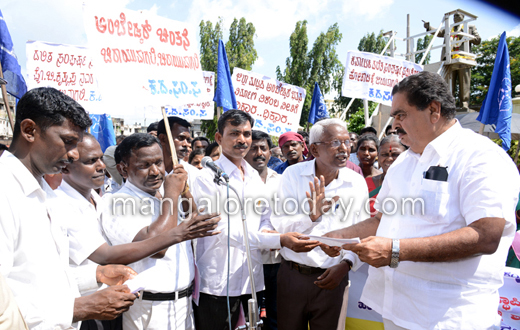 Dalits protest on the occasion of Ambedkar Jayanti in Mangaluru